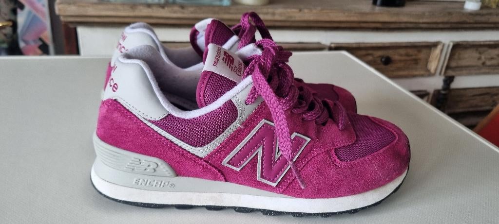 New Balance 574 sneakers maat 38, Kleding | Dames, Schoenen, New Balance, Ophalen of Verzenden, Roze, Sneakers of Gympen
