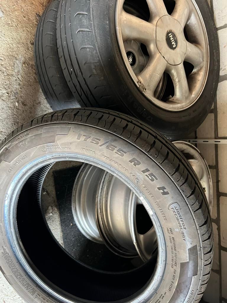 Mini velgen met zomerbanden - 4 stuks, Auto-onderdelen, Ophalen, Gebruikt, 15 inch, Velg(en)
