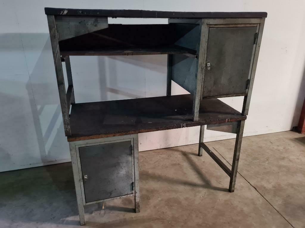 Werkbank 150 cm. met kast en lade, Ophalen, Gebruikt