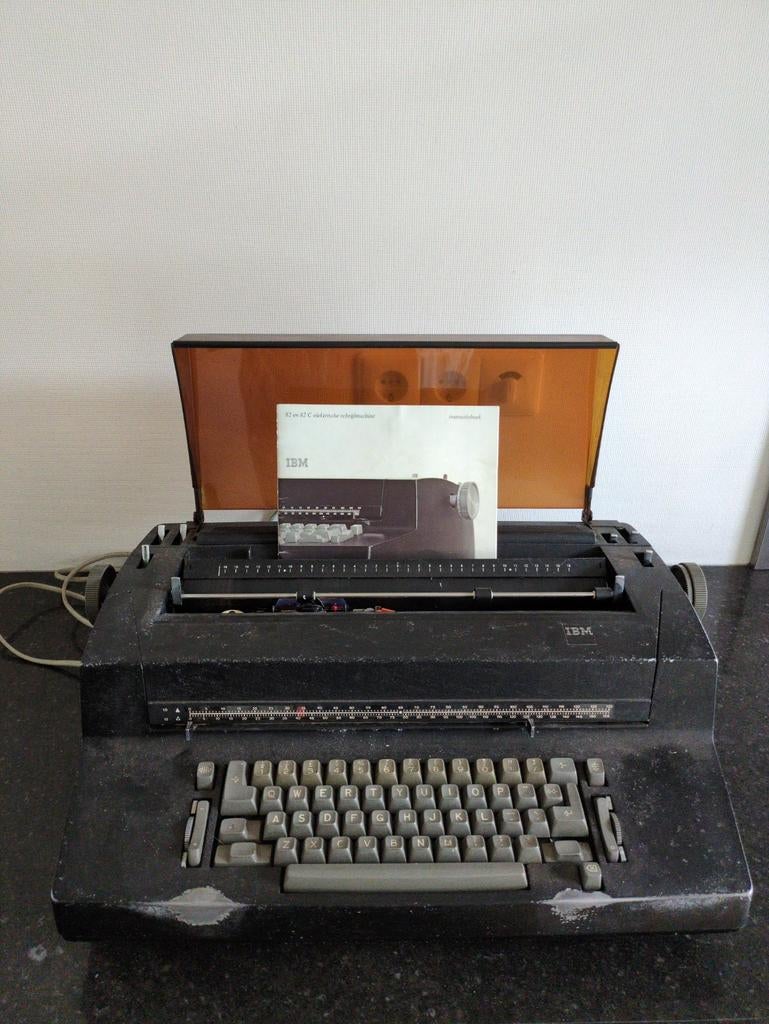 Elektrische typemachine IBM 82C, Ophalen of Verzenden, Gebruikt