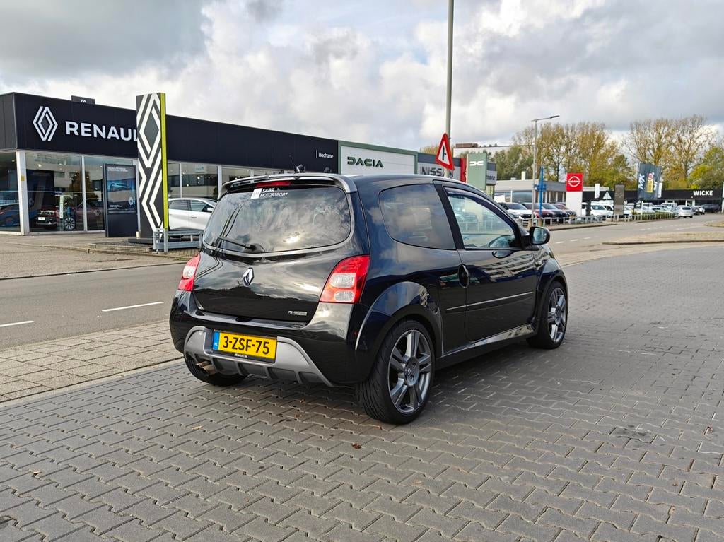 Renault Twingo 1.6 16V RS 2011 Zwart, Auto's, Renault, Voorwielaandrijving, 31 €/maand, 4 cilinders, 4 stoelen