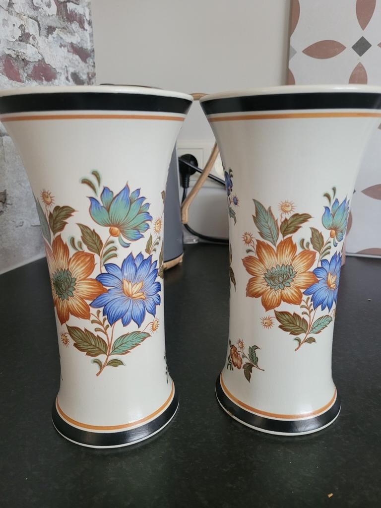 Handgemaakte vazen uit 1784, Ophalen of Verzenden