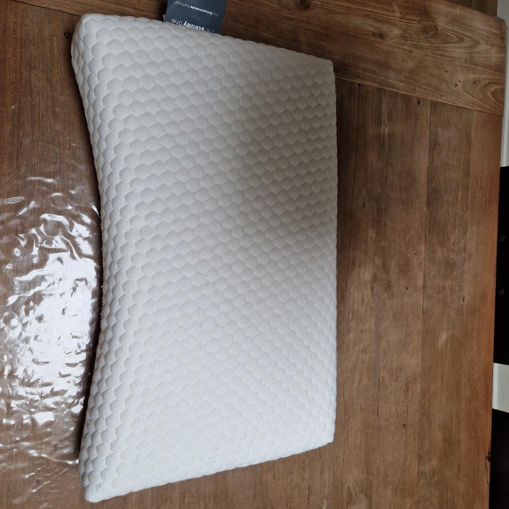 Dixxius hoofdkussen - Zo Goed Als Nieuw, Huis en Inrichting, Ophalen of Verzenden, Zo goed als nieuw, Wit, Rechthoekig