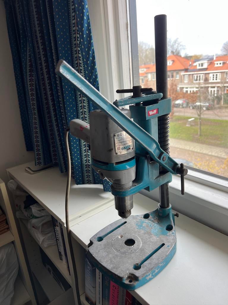 Boorstandaard met boormachine, Ophalen of Verzenden, Gebruikt, Boormachine