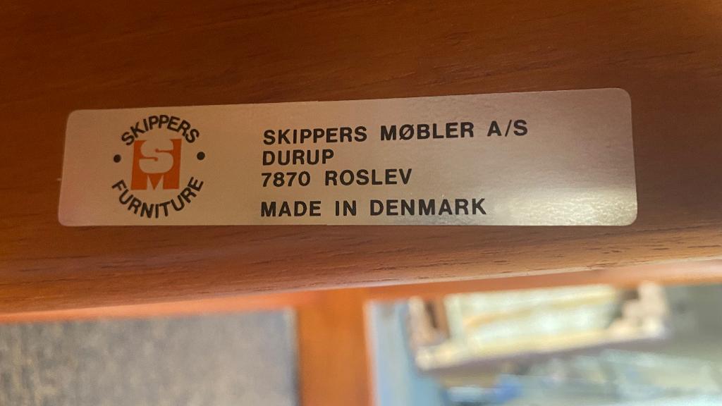 Vintage Design Skippers Møbler 2-Zits bank jaren 60, Huis en Inrichting, Banken | Bankstellen, Ophalen, Gebruikt, Vintage Design Denemarken jaren 60