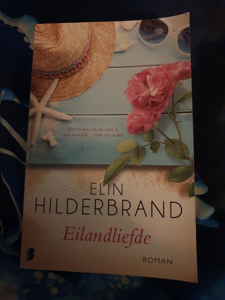 Eilandliefde - Elin Hilderbrand, Ophalen of Verzenden, Zo goed als nieuw, Elin Hilderbrand, Nederland