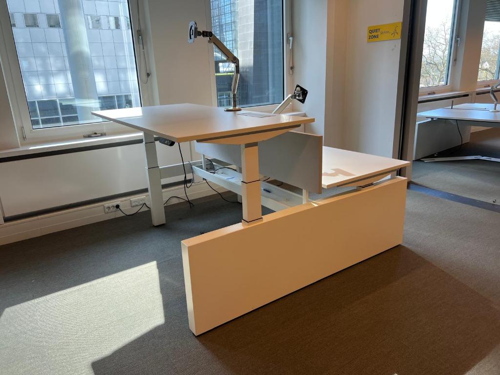 Ahrend-Zit-sta Elektrische Duo,monitorarm/scheidwand, 60 st, Huis en Inrichting, Bureaus, Ophalen of Verzenden, Elektrisch, Gebruikt