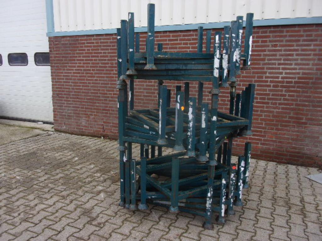 Stapelbokken stapelrek, vaste constructie 600 stuks, Doe-het-zelf en Verbouw, Ophalen of Verzenden, Gebruikt, IJzer