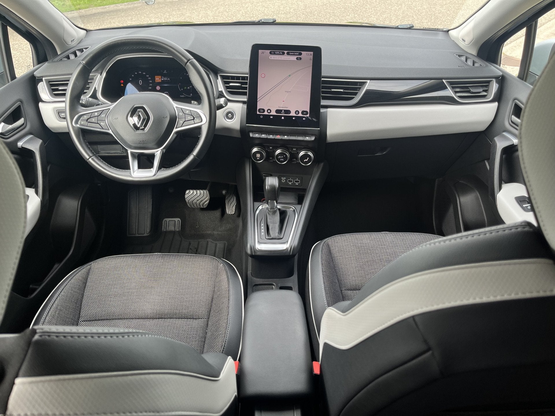 Renault Captur 1.3 TCe 130 Edition One EDC / Dealer onderhou, Auto's, Gebruikt, Leder en Stof, Zwart, Bedrijf