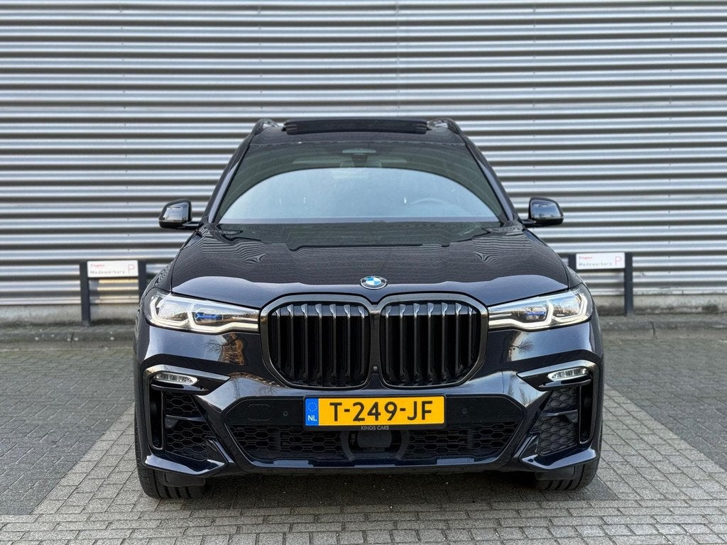 BMW X7 M50d M-Sport (bj 2021) 7P|3D CAM|SKYLOUNGE|400PK|HuD|, Auto's, BMW, Automaat, Gebruikt, 2993 cc, 7 stoelen