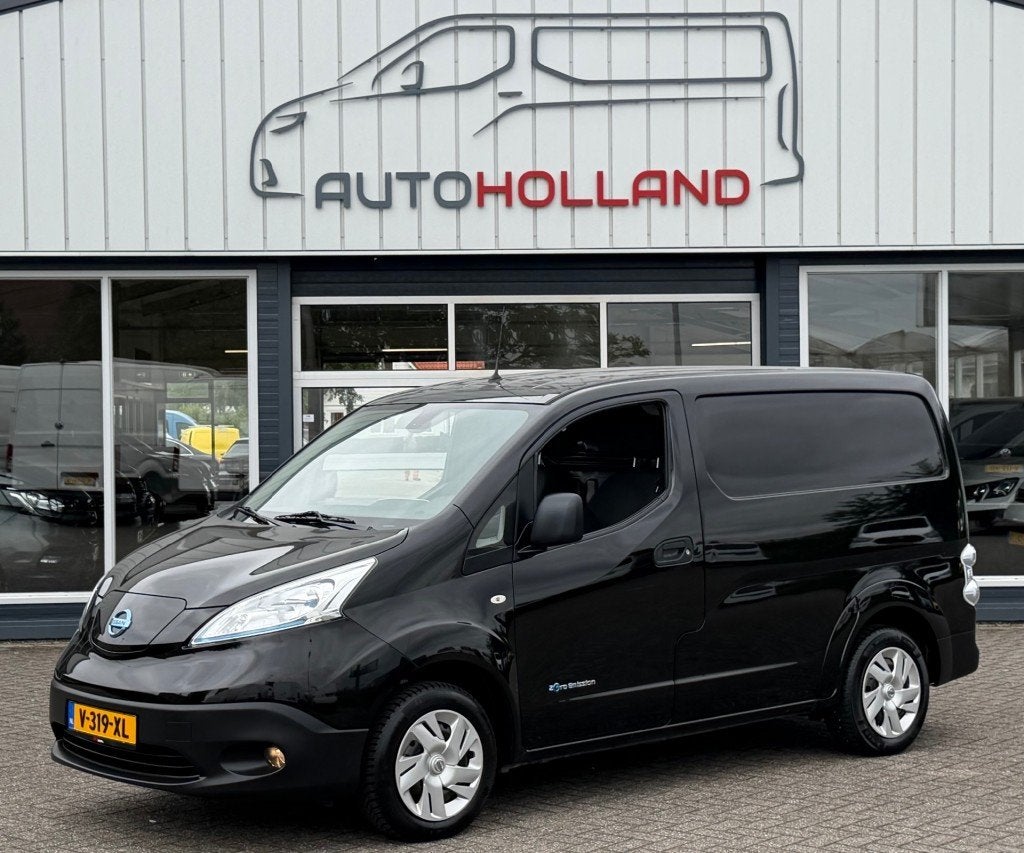 Nissan E-NV200 ZERO EMISSIE 40KWH 80KW 120PK AIRCO/ TREKHAAK, 450 kg, Zwart, Origineel Nederlands, 2 stoelen