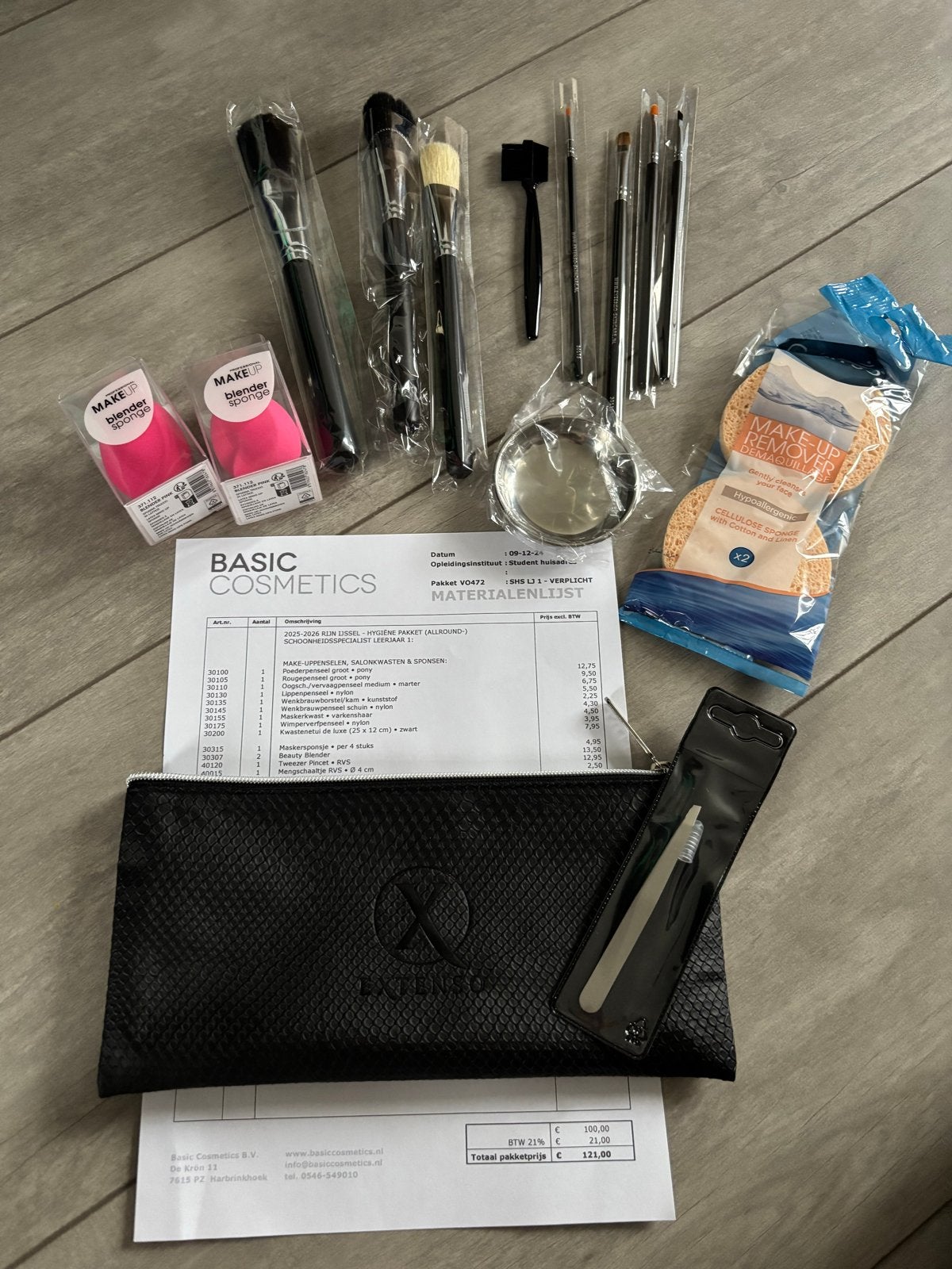 Basic Cosmetics hygieneset NIEUW; kwasten sponsje etc, Gehele gezicht, Zwart, Nieuw, Ophalen of Verzenden