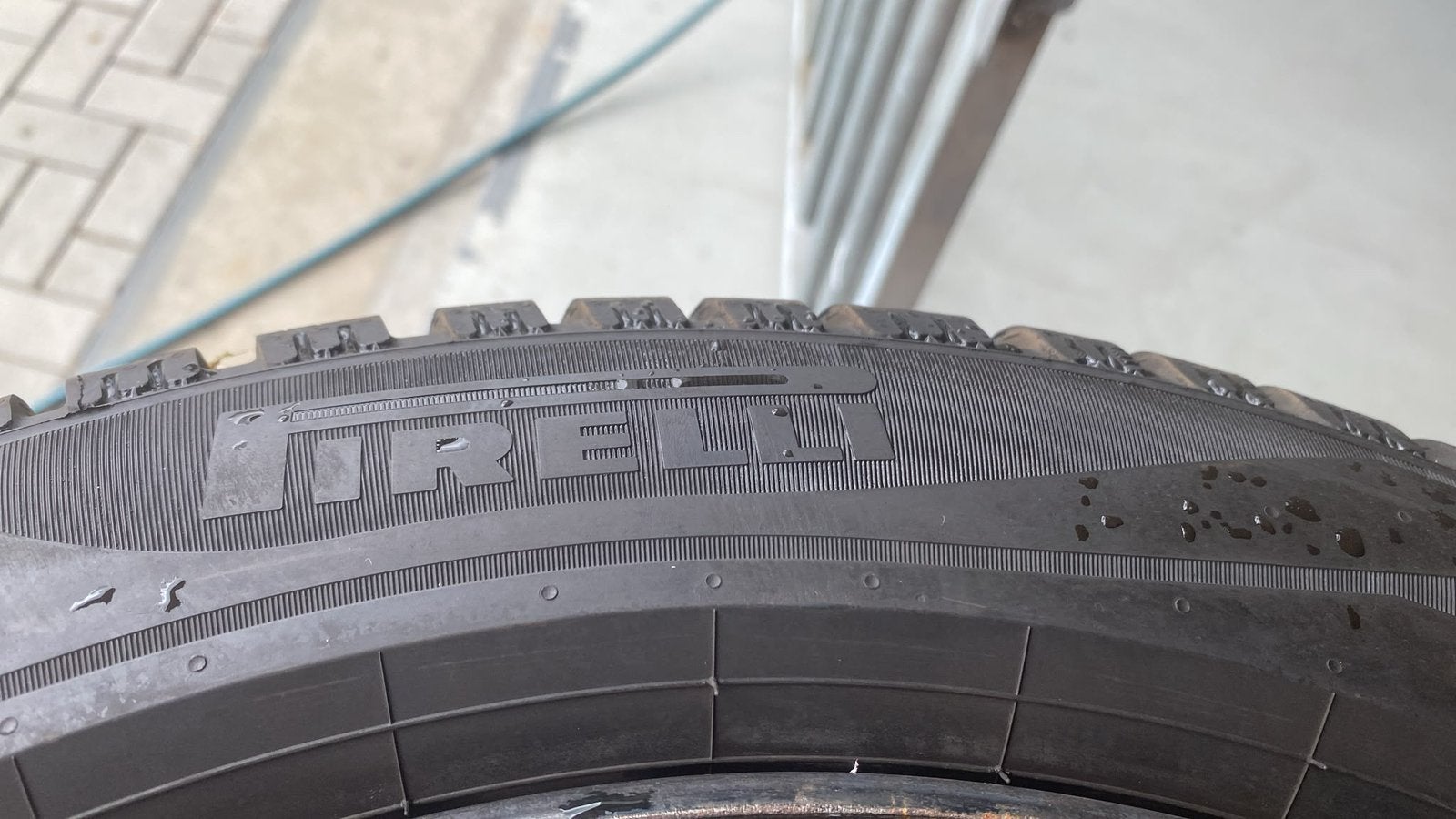 Pirelli winterbanden 16inch, Ophalen, 16 inch, Band(en), 205 mm