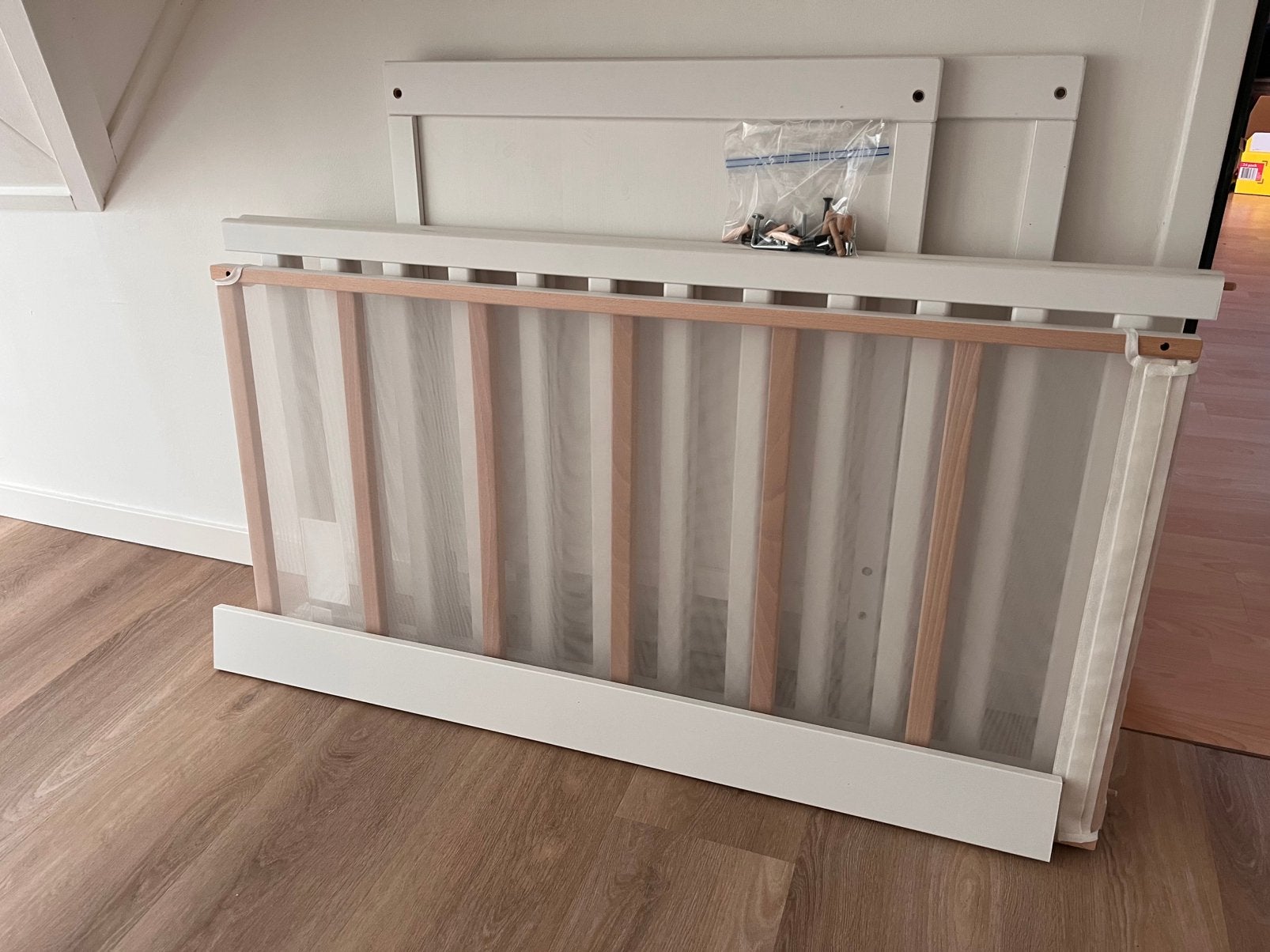 IKEA sundvik ledikant, Ophalen, Zo goed als nieuw, Ledikant