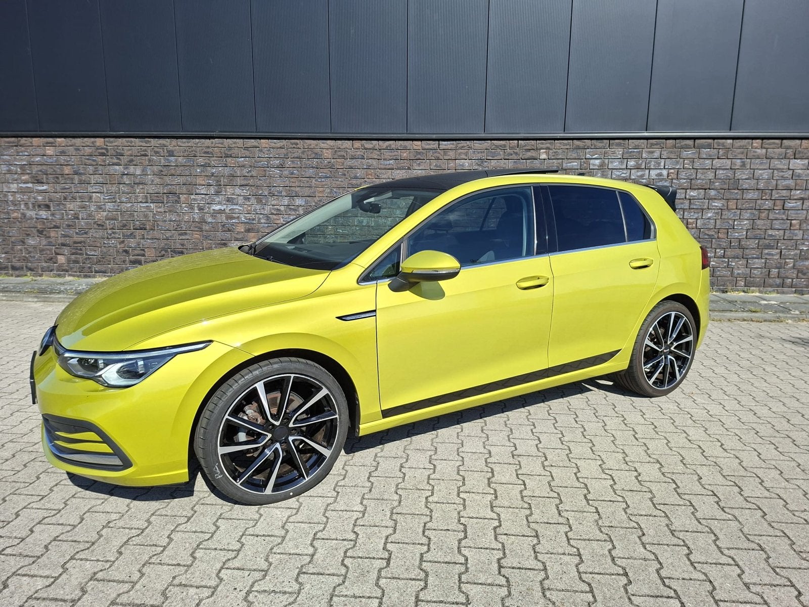 Volkswagen Golf 1.5 TSI 130pk 2020 Geel, Auto's, Voorwielaandrijving, 1498 cc, 4 cilinders, Geel