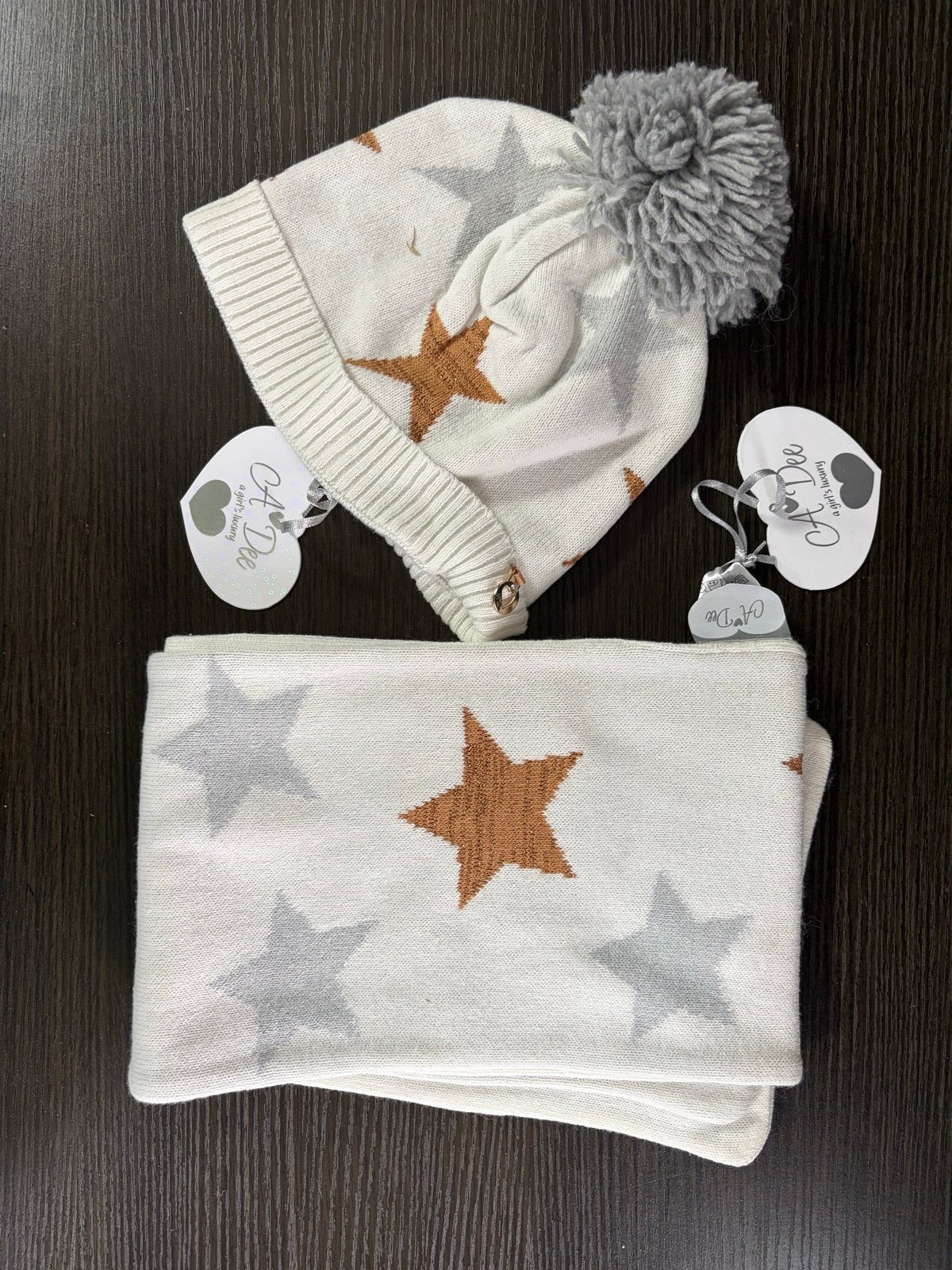 Adee winter set muts met sjaal nieuw, Kinderen en Baby's, Ophalen of Verzenden, Nieuw, Jongen of Meisje, Setje