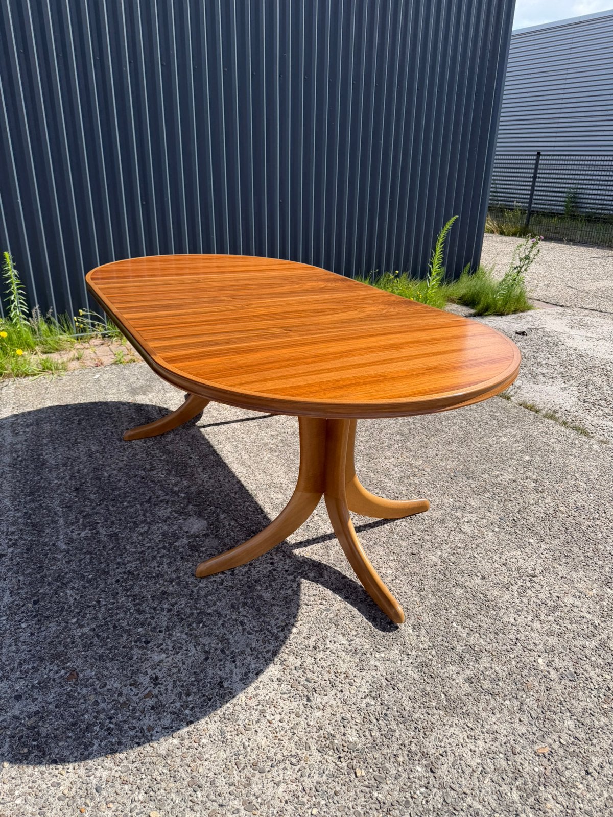 Vintage eettafel rond uitschuifbaar, Huis en Inrichting, Tafels | Eettafels, Ophalen, Gebruikt, Rond, 50 tot 100 cm
