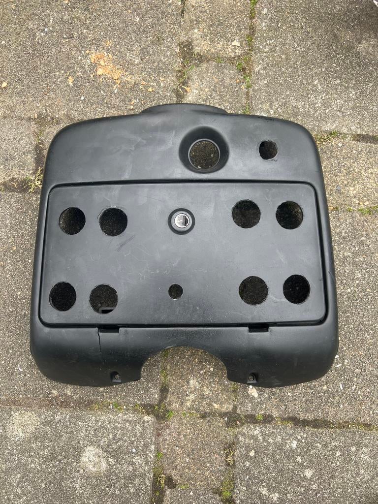 Beenschild sp98, Fietsen en Brommers, Brommeronderdelen | Scooters, Ophalen of Verzenden, Gebruikt, Kap, Piaggio