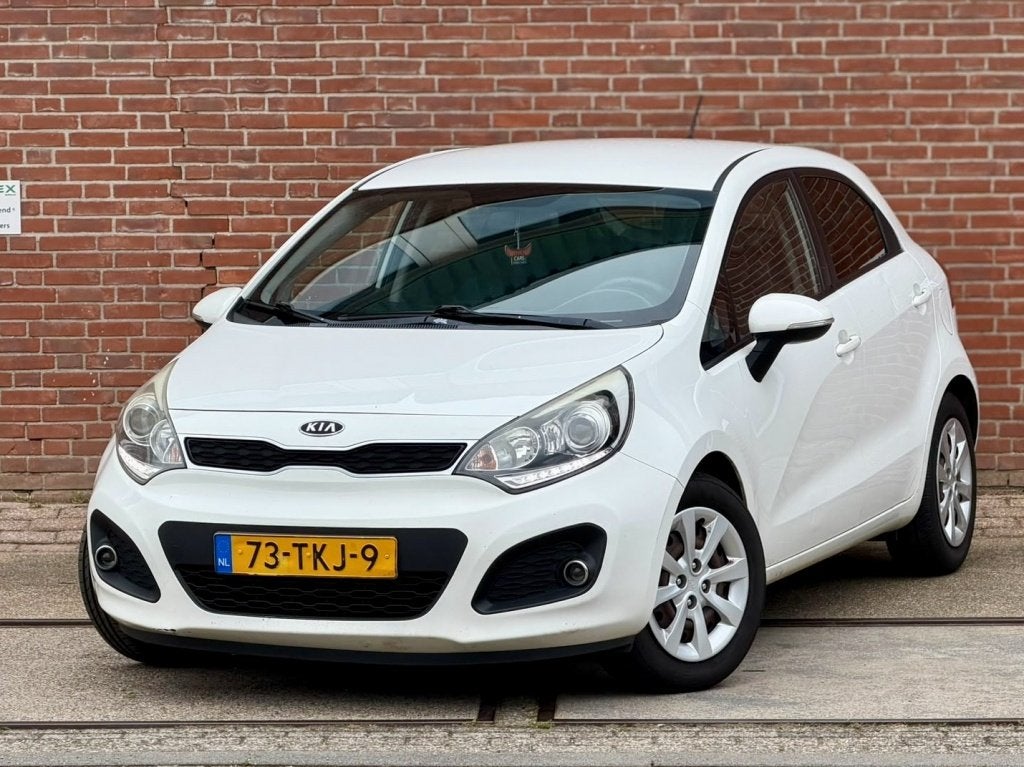 Kia Rio 1.2 CVVT Plus Pack (bj 2012), 21 km/l, Euro 5, 4 cilinders, Wit