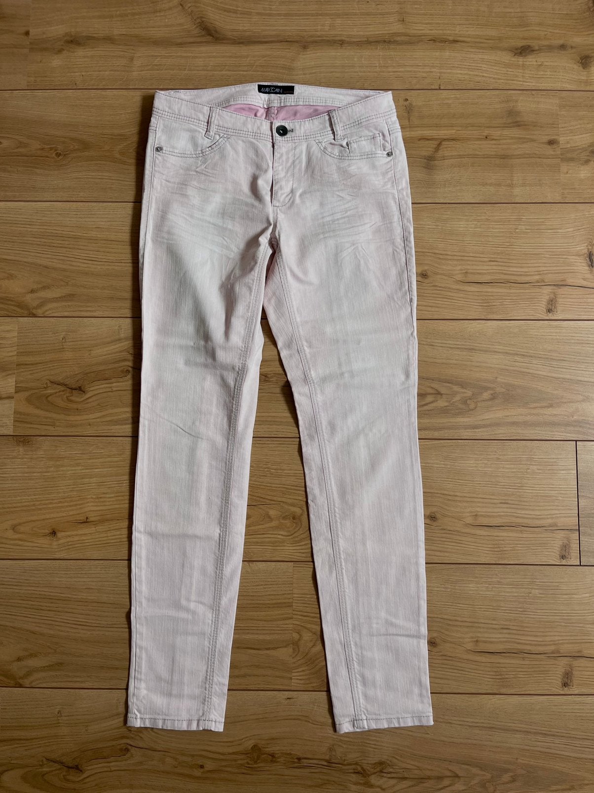 Marccain zacht roze jeans N3, Kleding | Dames, Ophalen of Verzenden, Zo goed als nieuw, Overige kleuren, W30 - W32 (confectie 38/40)