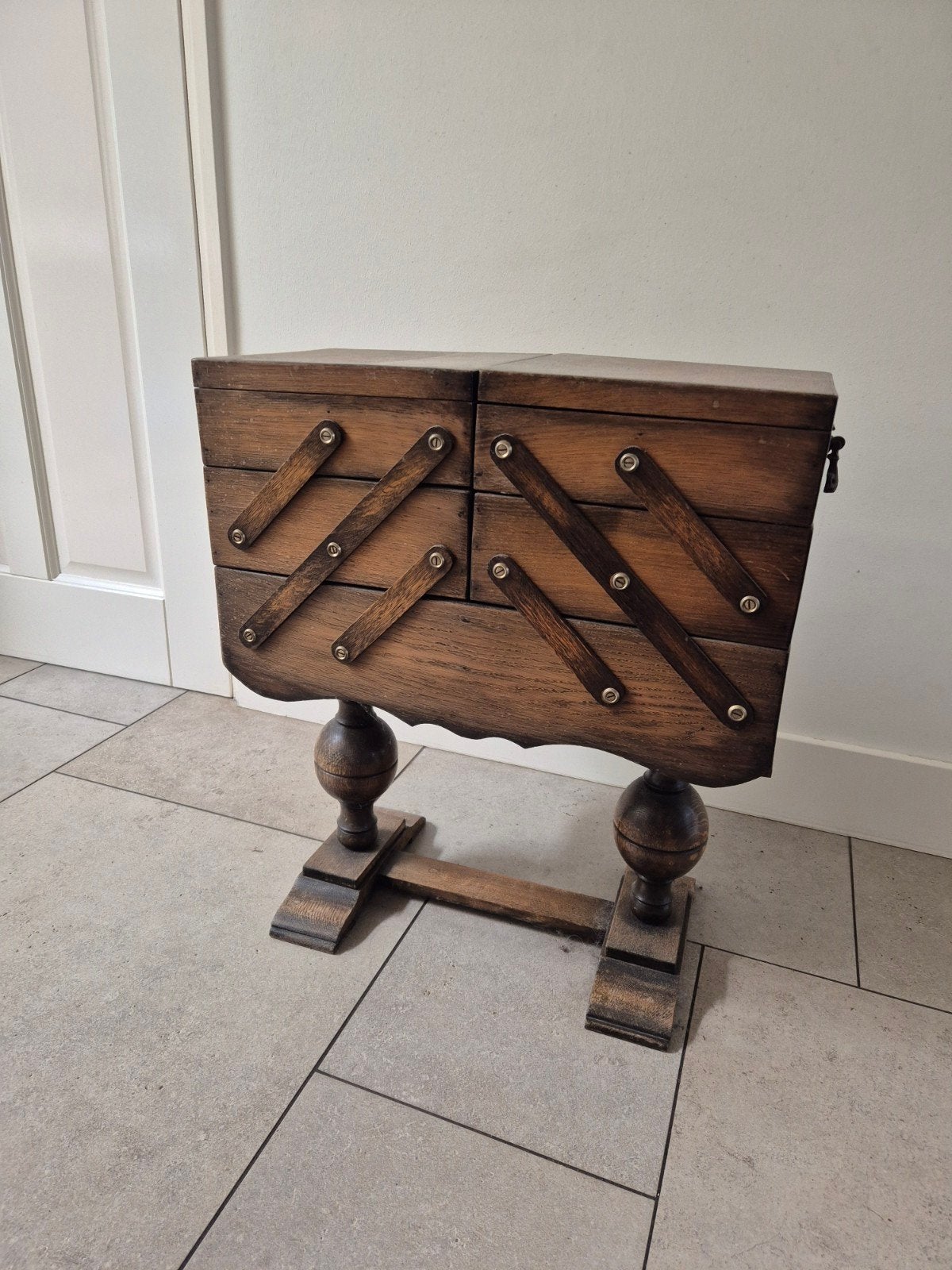 Houten vintage naaikist, Ophalen, Gebruikt