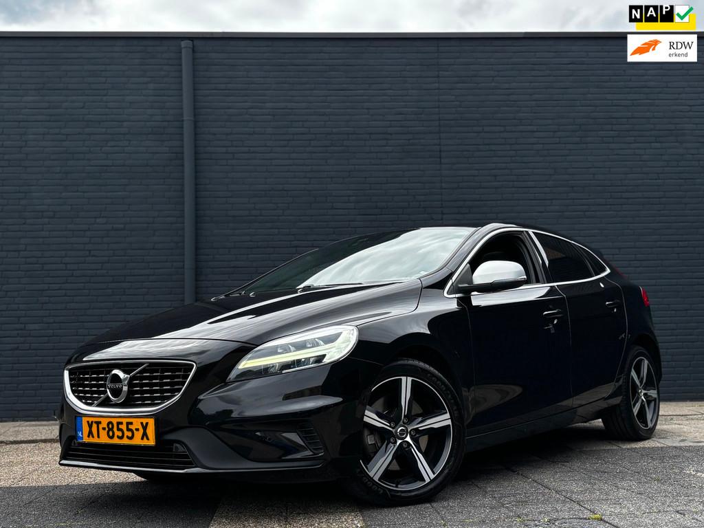 Volvo V40 1.5 T3 R-Design | Pano | Camera | Harman Kardon, 4 cilinders, Automatische klimaatregeling, Zwart, Origineel Nederlands