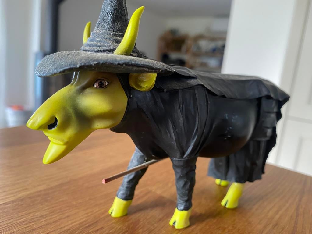 Cowparade Udderly Witched  Cow, Antiek en Kunst, Ophalen of Verzenden