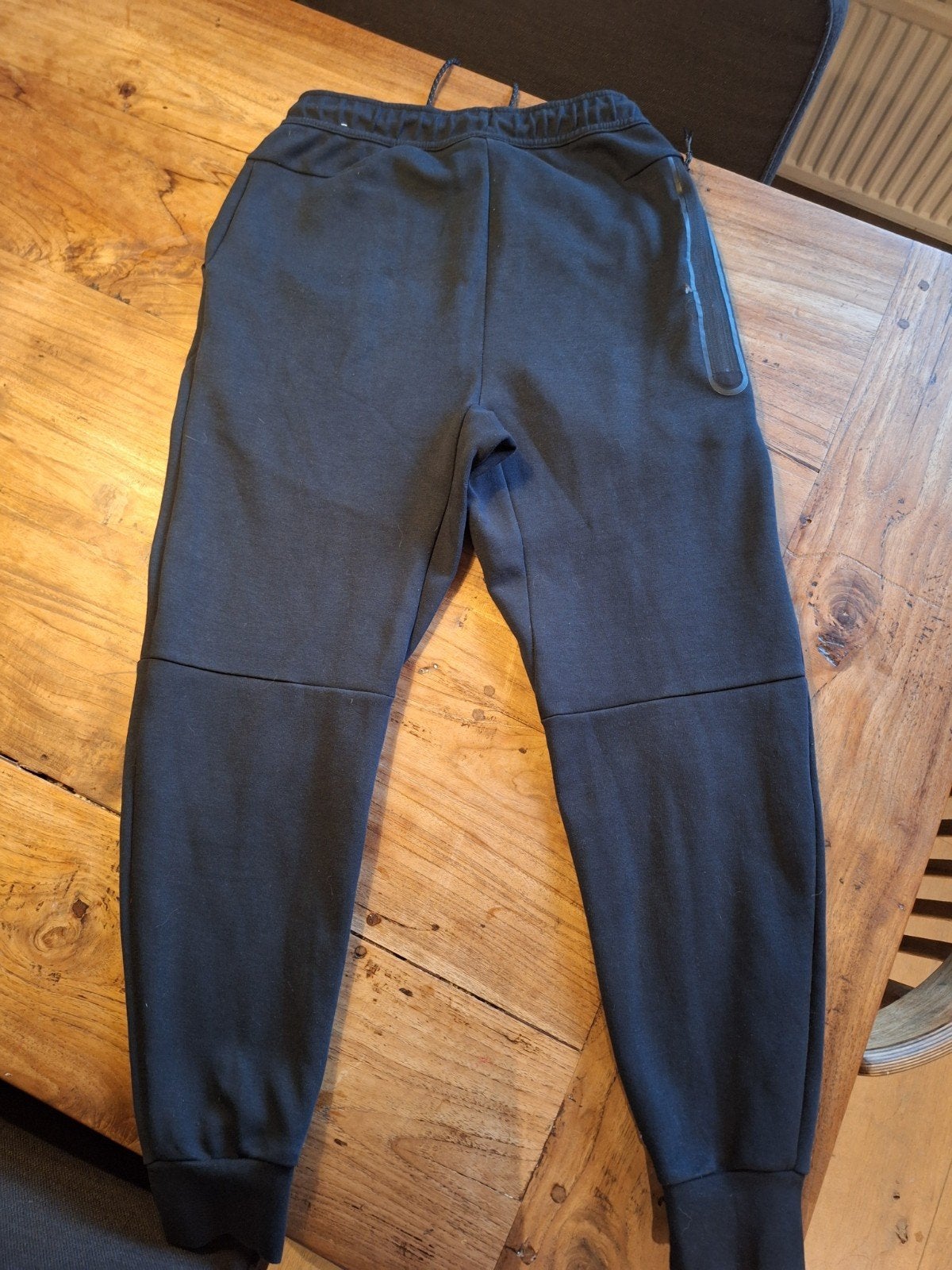 Nike Tech Fleece Joggingbroek Zwart Maat S, Kleding | Heren, Broeken en Pantalons, Zwart, Nike, Ophalen of Verzenden, Zo goed als nieuw