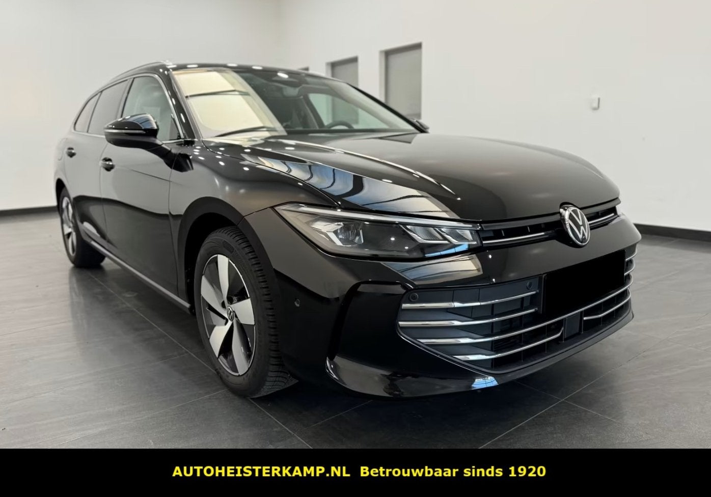 Volkswagen Passat Variant 2.0 TDI 150 PK Automaat ACC Trekha, Auto's, Gebruikt, Zwart, 4 cilinders, Zwart