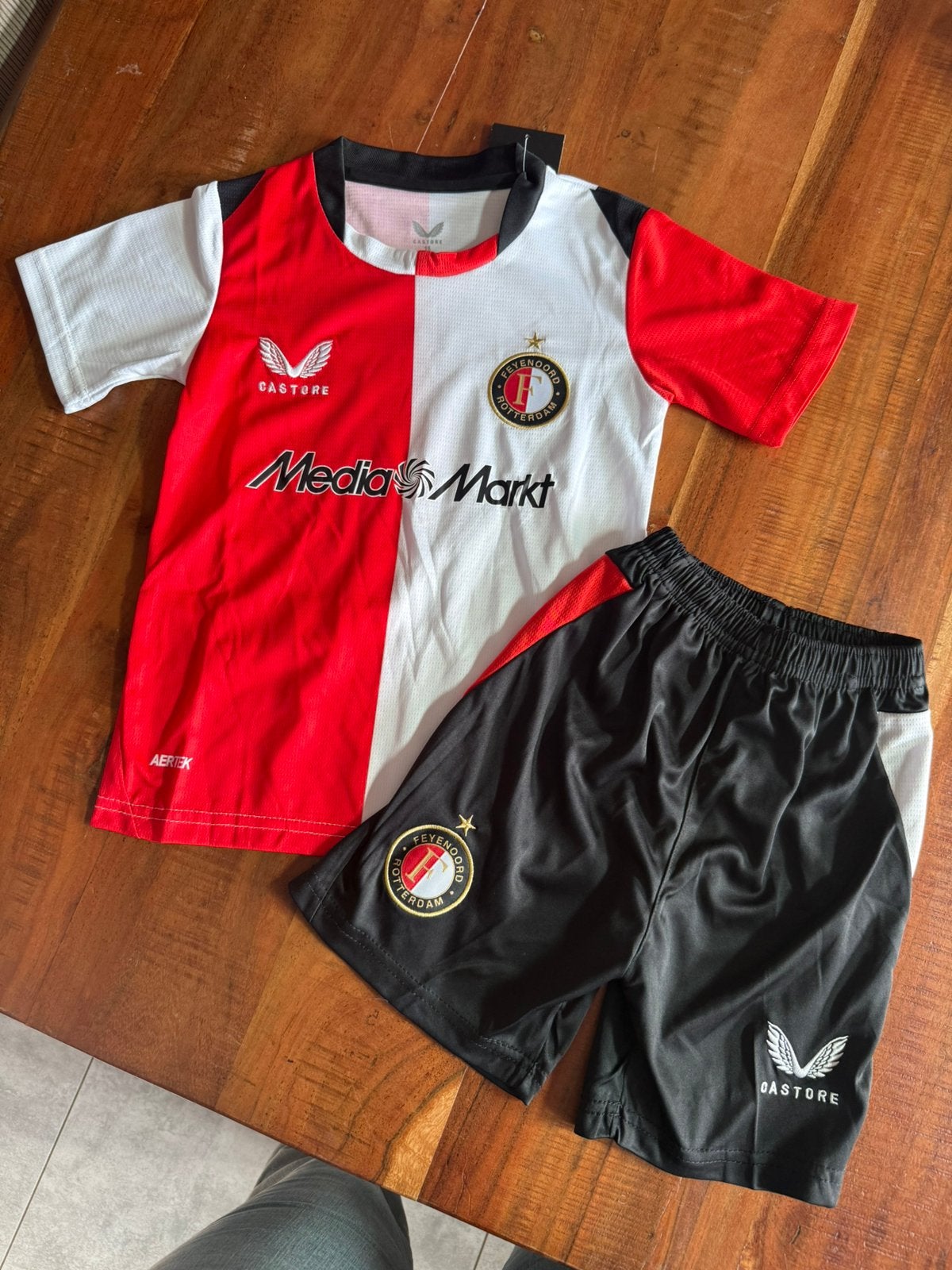 Kinder voetbalsetjes, Maat XS of kleiner, Ophalen of Verzenden, Nieuw, Set