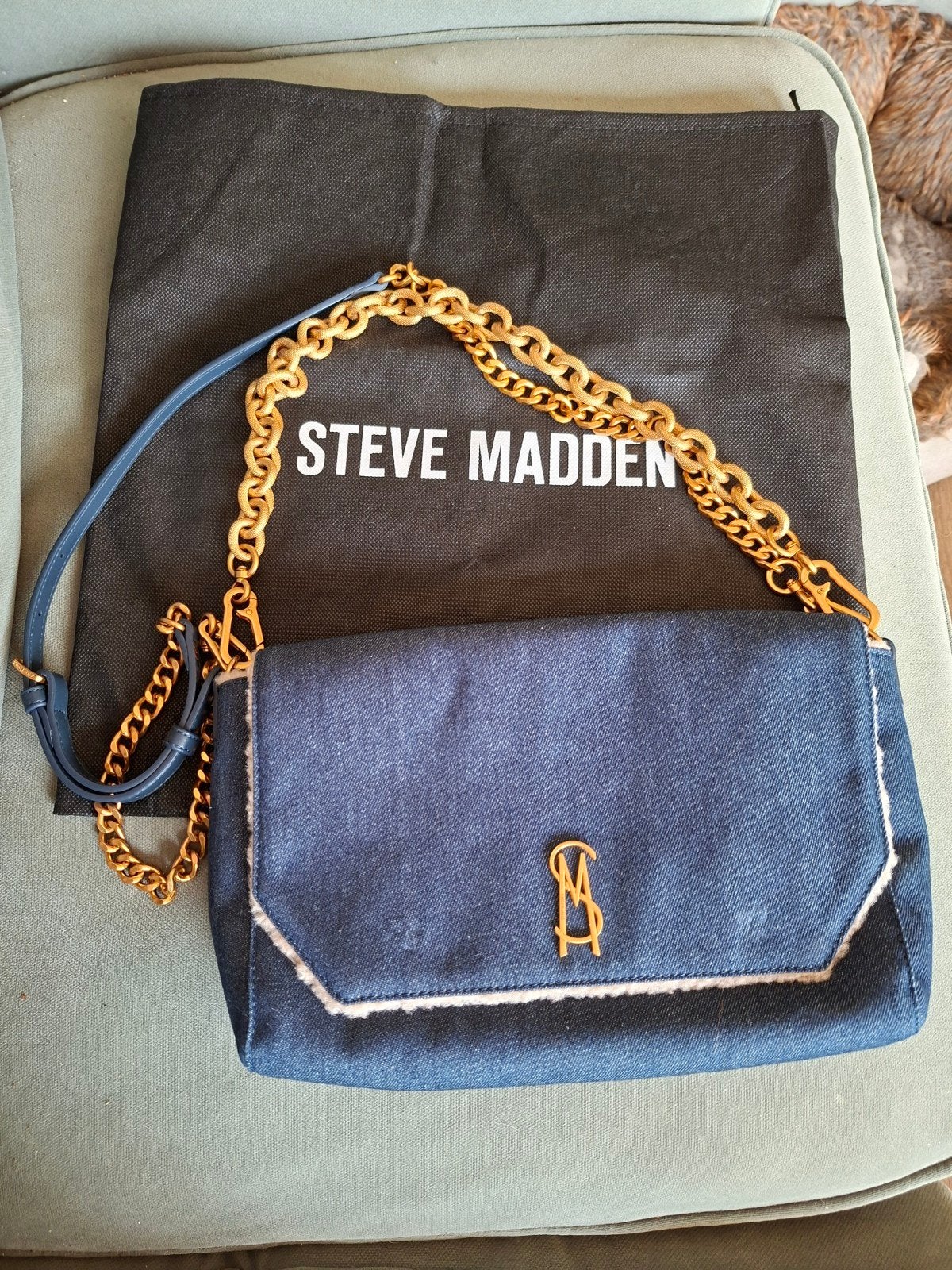 Steve Madden Schoudertasje Denim met Teddy Voering, Sieraden, Tassen en Uiterlijk, Ophalen of Verzenden, Nieuw, Blauw, Schoudertasje