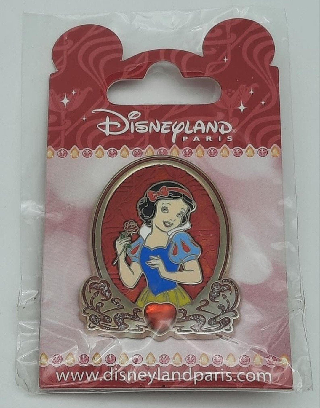 Disneyland Paris Sneeuwwitje pin met steentje NIEUW, Ophalen of Verzenden, Sneeuwwitje of Doornroosje, Nieuw, Overige typen