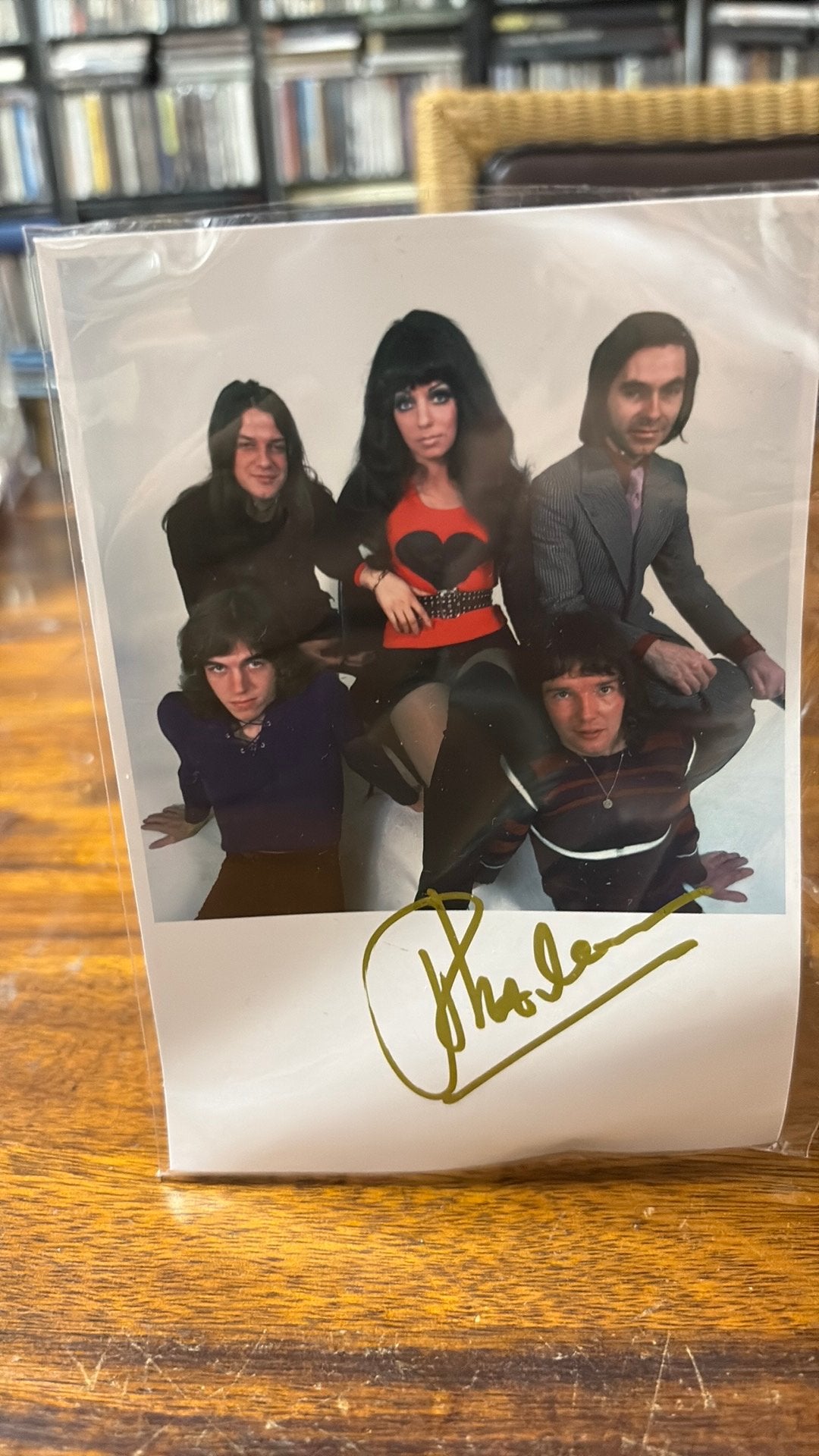 Shocking Blue art foto gesigneerd Robbie van Leeuwen, Ducoso, Ophalen of Verzenden, Zo goed als nieuw, Foto of Kaart