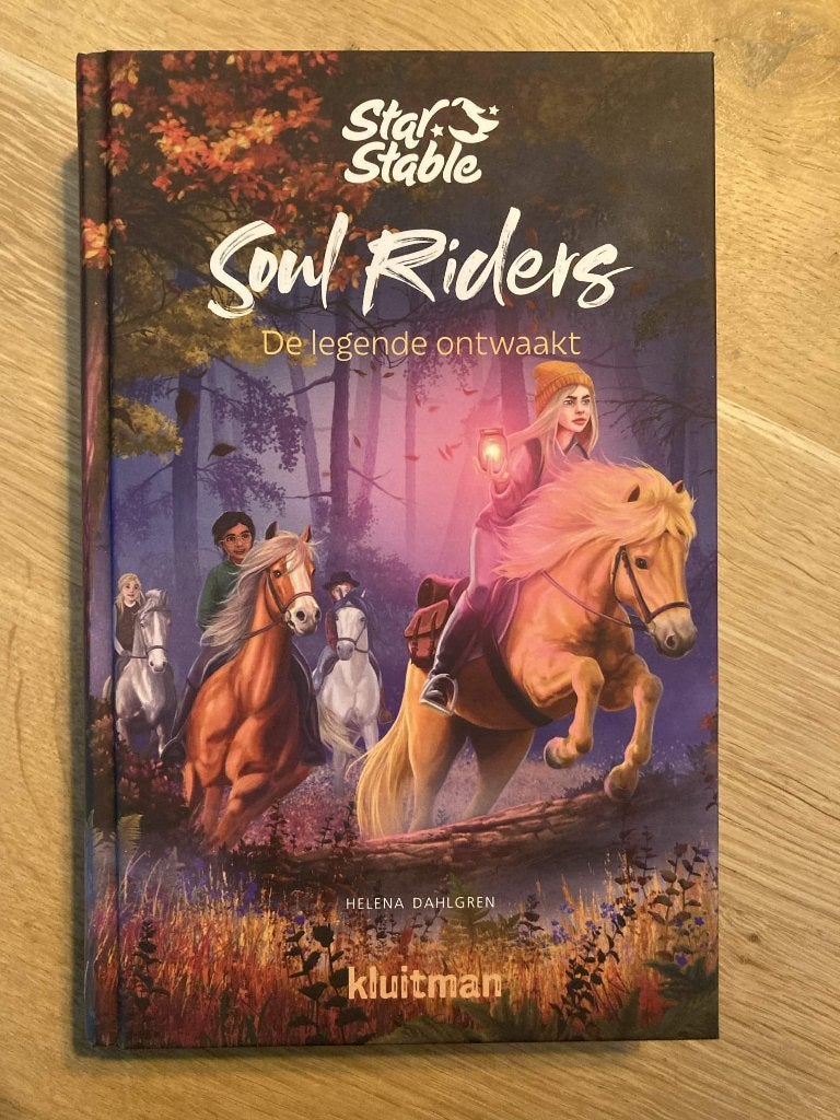 Star Stable, Soul Riders, De legende ontwaakt, Zo goed als nieuw, Fictie, Helena Dahlgren, Ophalen of Verzenden