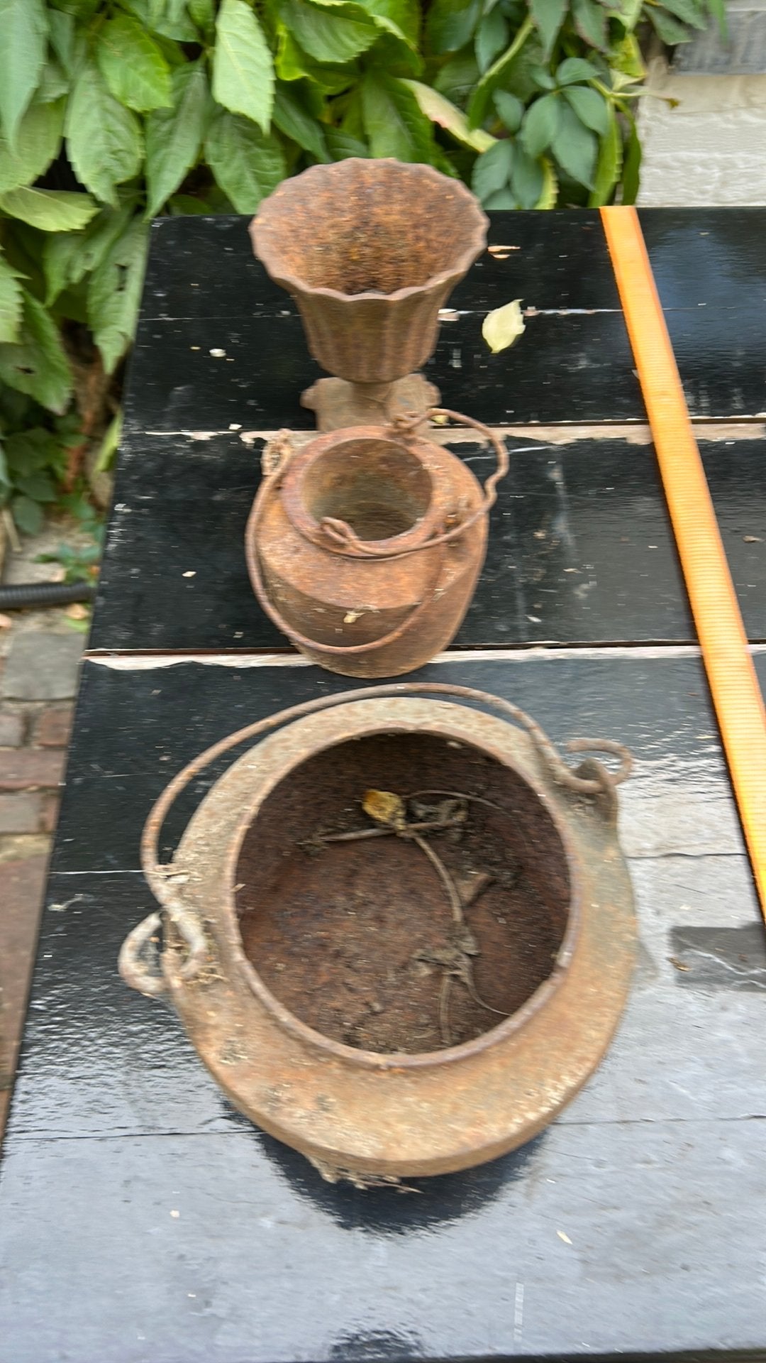 3antieke gietijzeren potten, Tuin en Terras, Rond, Ophalen of Verzenden, Metaal, Minder dan 40 cm
