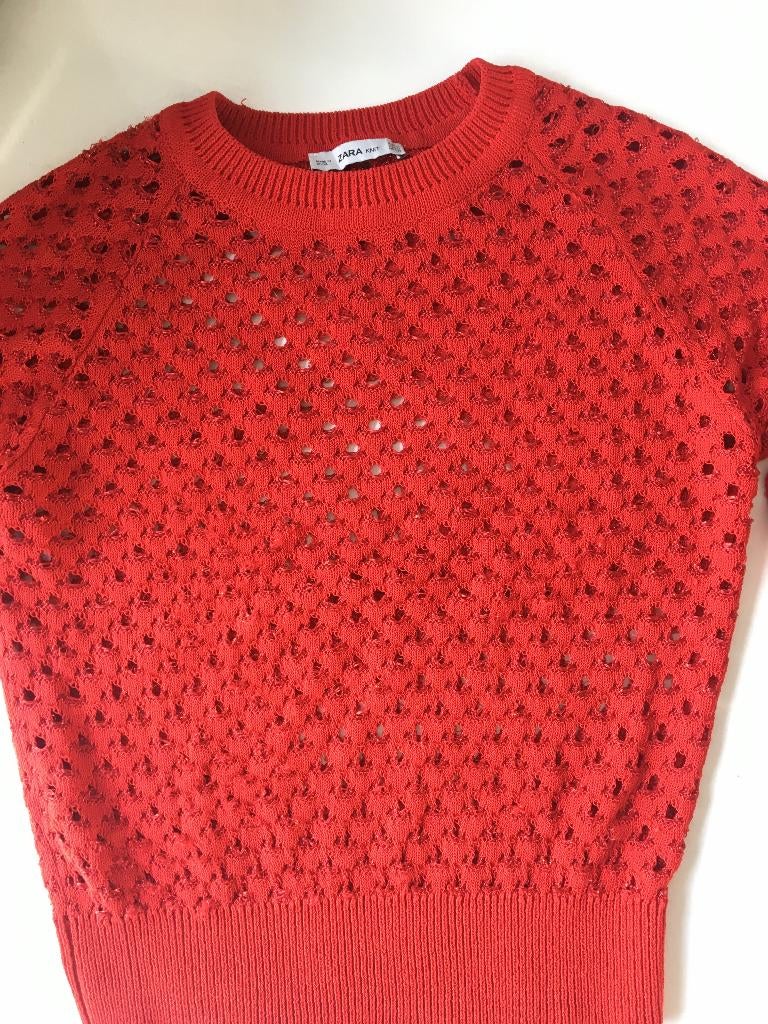 Zara; gehaakte, ajour gebreide rode trui, maat M, Kleding | Dames, Maat 38/40 (M), Zara, Ophalen of Verzenden, Zo goed als nieuw
