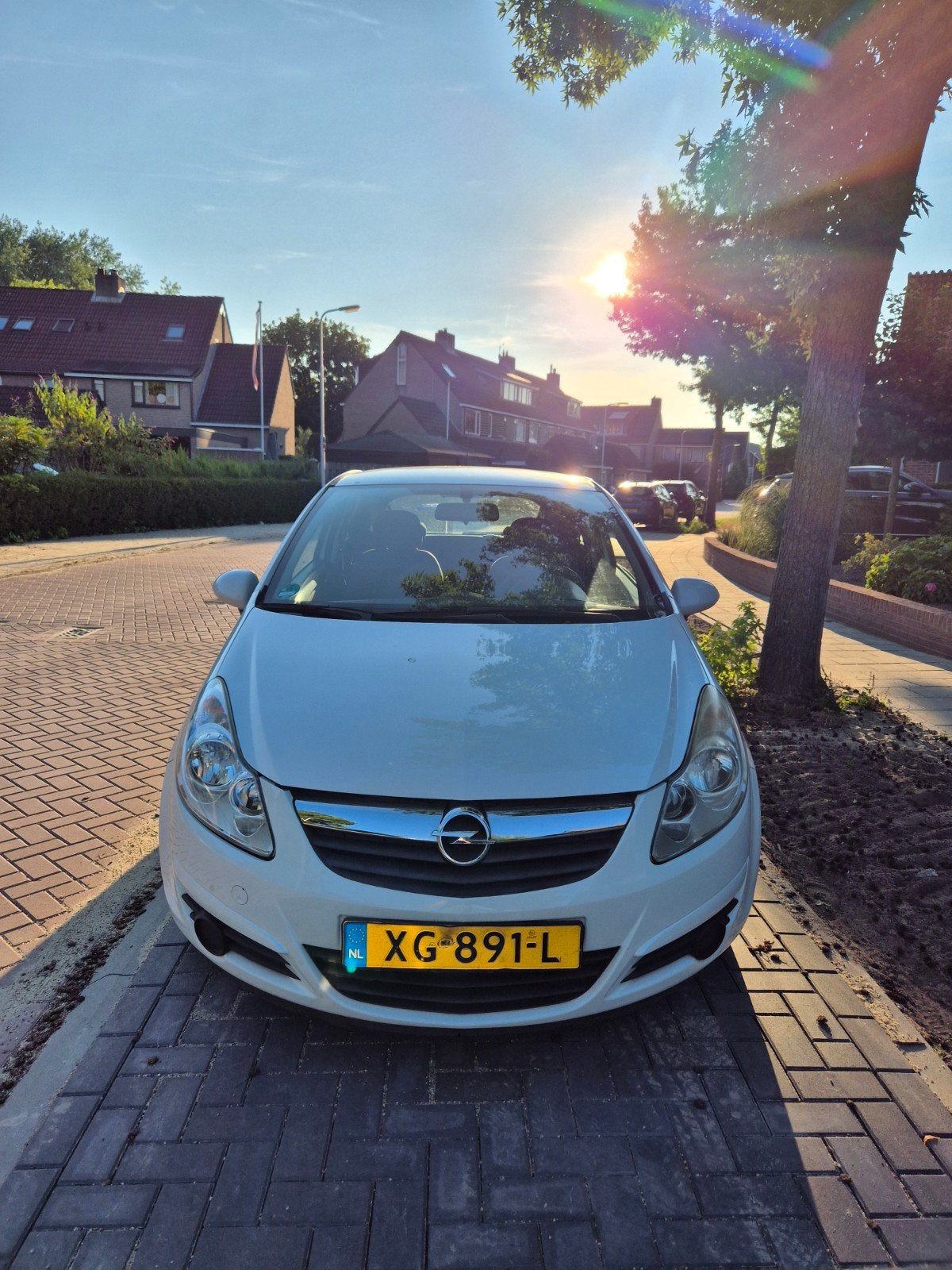 Opel Corsa 1.2 16V LPG 3D 2010 Wit zuinig, Auto's, Opel, 40 €/maand, Zwart, 4 cilinders, Electronic Stability Program (ESP)