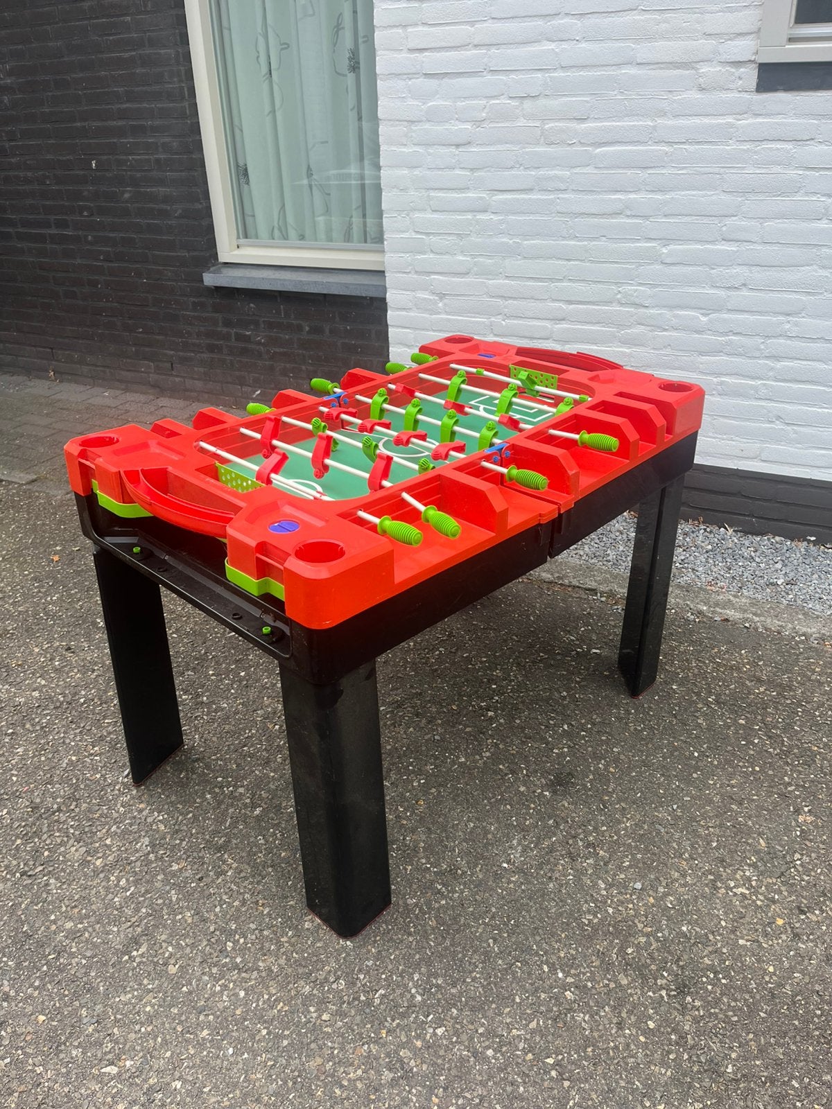 Voetbaltafel voor kinderen - Buiten en binnen speelplezier, Ophalen, Gebruikt