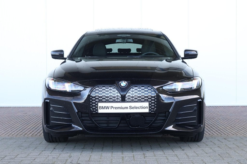 BMW i4 eDrive40 M Sport Edition 84 kWh M Sportpakket Pro/ Ru, Automatische klimaatregeling, Achterwielaandrijving, 510 min, Met garantie (alle)