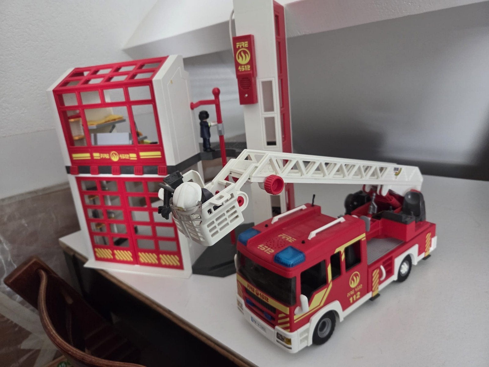 Playmobil Brandweerkazerne 5361 met brandweerauto 7362, Ophalen of Verzenden, Gebruikt, Complete set