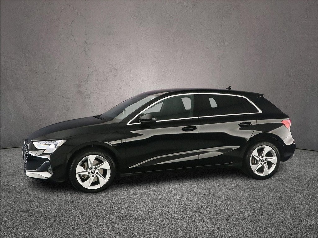 Audi A3 Sportback 40 TFSI e Advanced edition | Trekhaak | Fu, Auto's, Audi, Stof, 4 cilinders, 150 min, Bedrijf