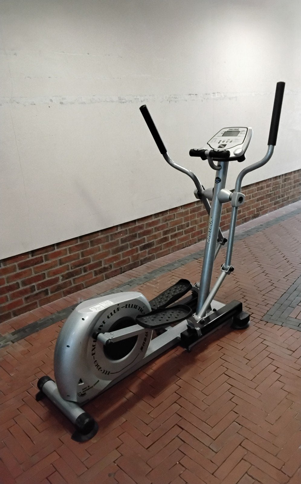 Proteus Drive Club Elliptic HRC-2500 Crosstrainer, Ophalen, Benen, Gebruikt, Onbekend