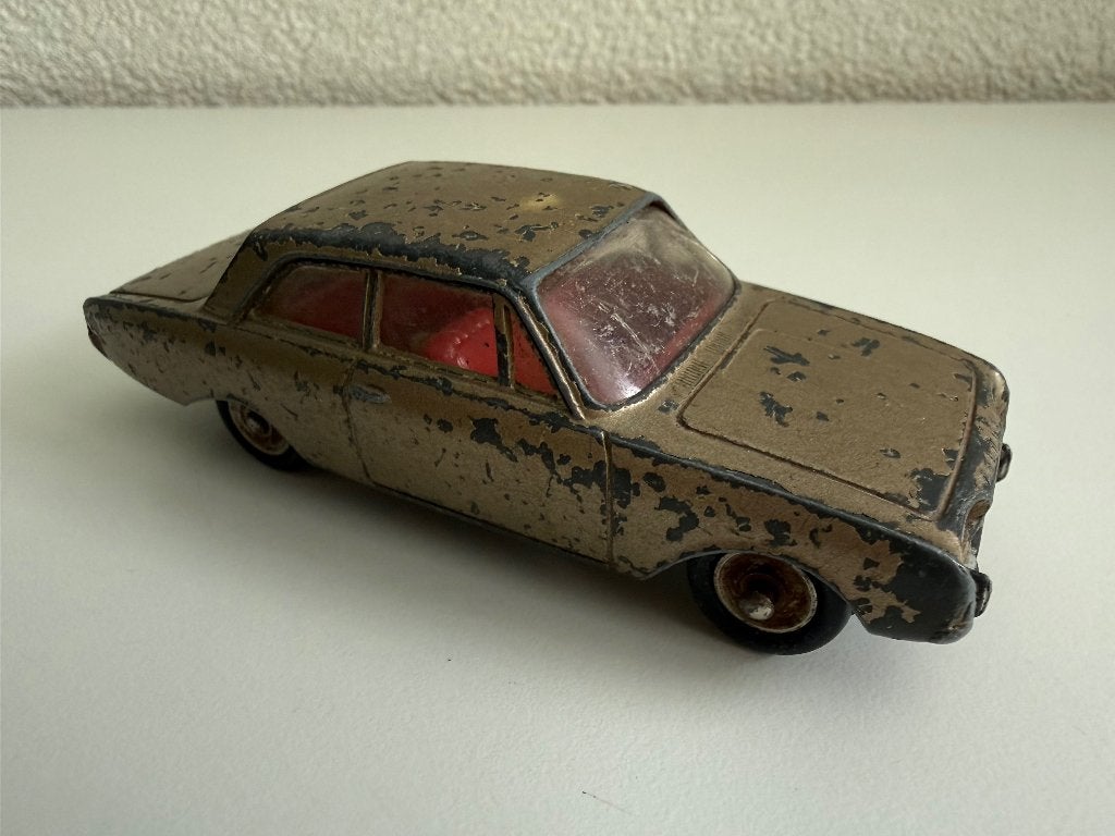 Dinky Toys (Meccano) 559 Ford Taunus 17M, Hobby en Vrije tijd, Modelauto's | 1:43, Ophalen of Verzenden, Gebruikt, Auto, Dinky Toys