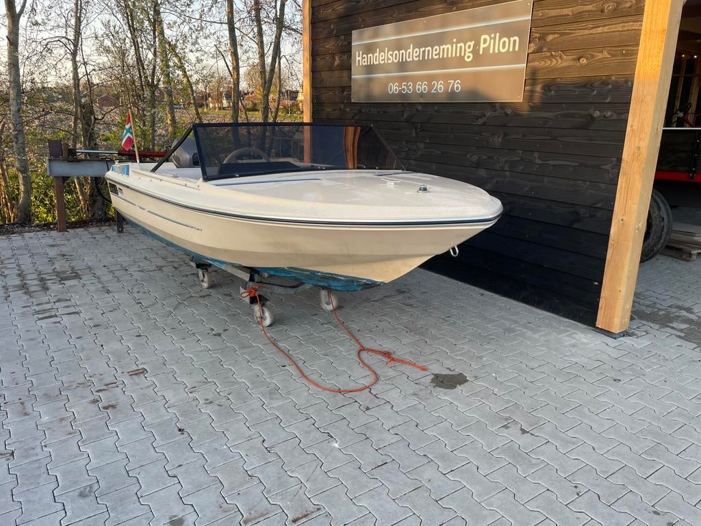 Nette tour/speed boot, Binnenboordmotor, Ophalen of Verzenden, Zo goed als nieuw, Minder dan 70 pk