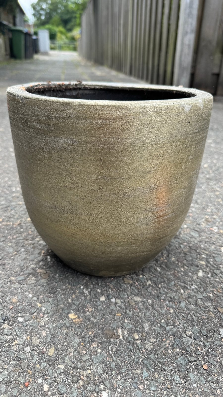 Bloempot gouden buitenzijde, Tuin en Terras, Bloempotten, Ophalen, Rond, Zo goed als nieuw, Minder dan 25 cm