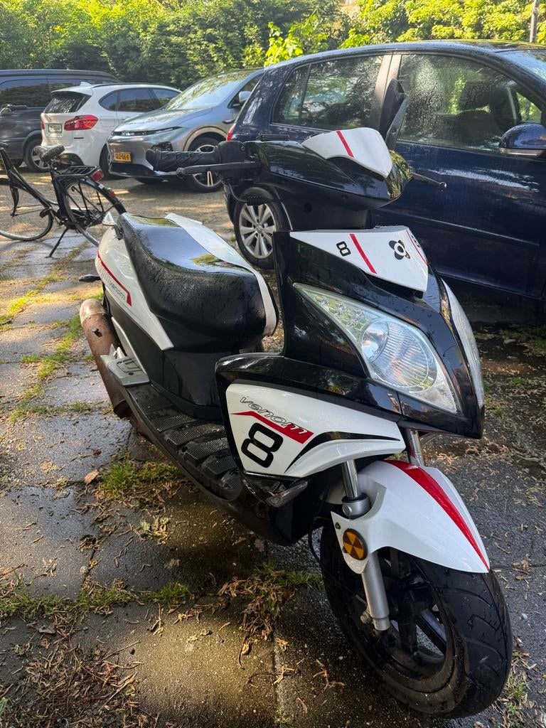 AMG Venom scooter - Ideaal voor onderdelen, Ophalen, Gebruikt, Benzine, Overige merken