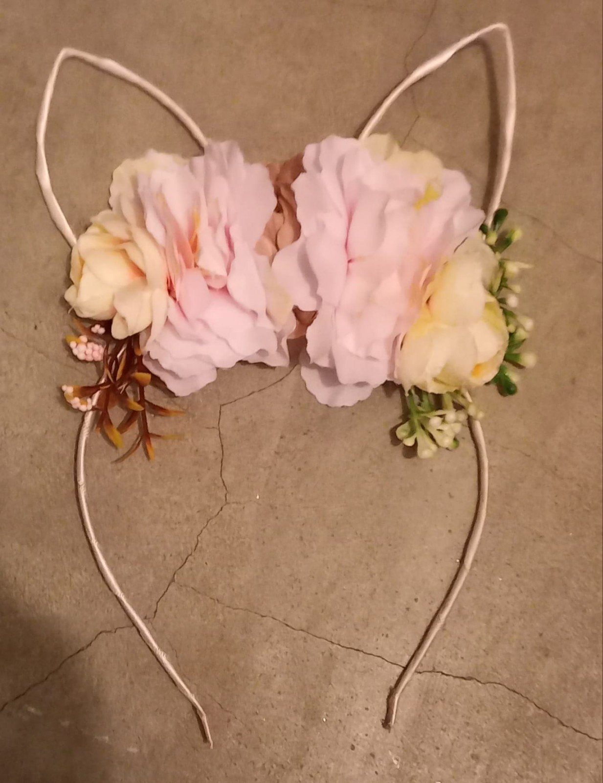 Leuke Roze haarband met bloemen en kattenoortjes voor Dames, Ophalen of Verzenden, Zo goed als nieuw