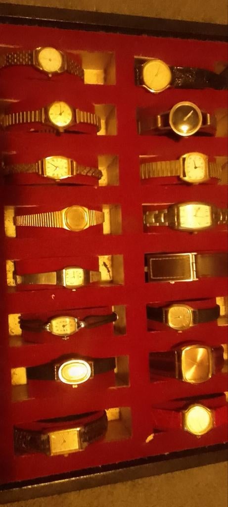 16 Dames horloges in juweliersbox, Ophalen of Verzenden, Staal, Seiko, 1960 of later