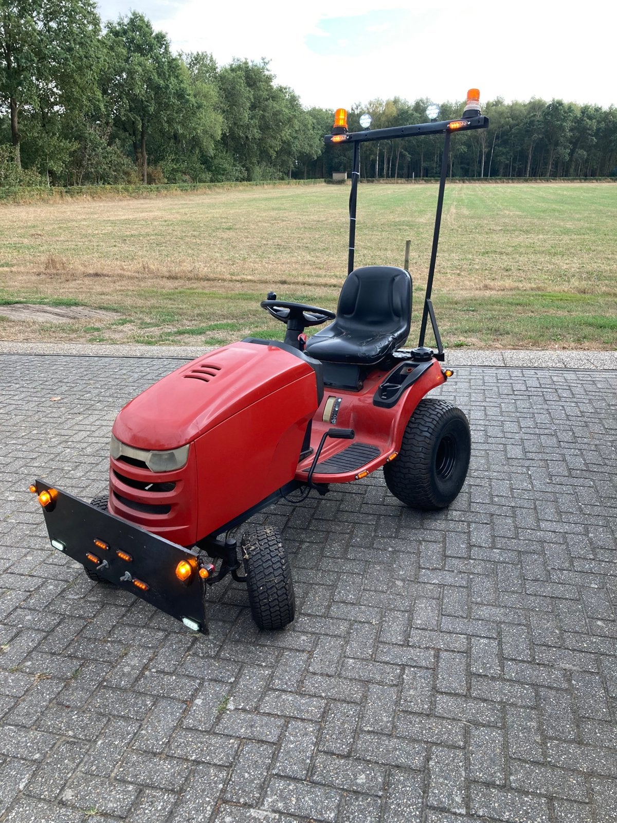 Zitmaaier zonder maaidek maar met vele extra’s, Ophalen, Gebruikt