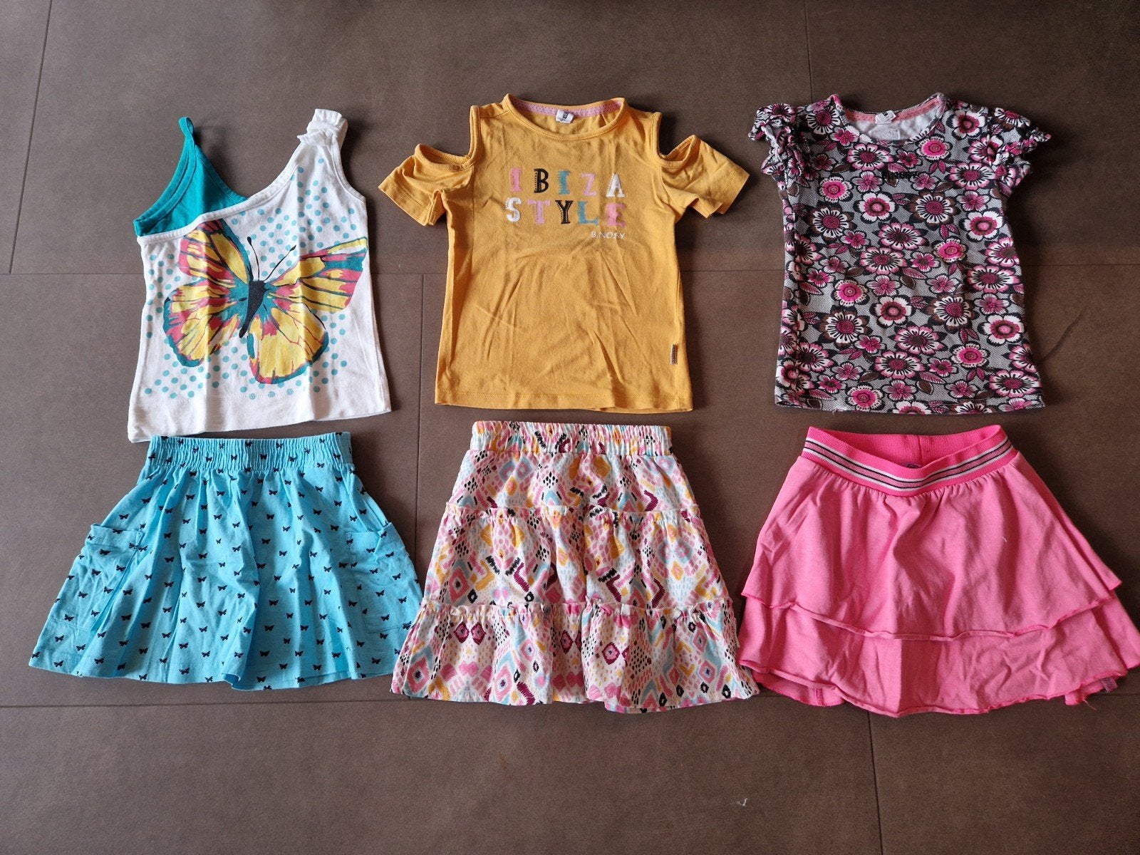 3 prachtige zomer setjes. Maat 116, Kinderen en Baby's, Ophalen of Verzenden, Zo goed als nieuw, Meisje